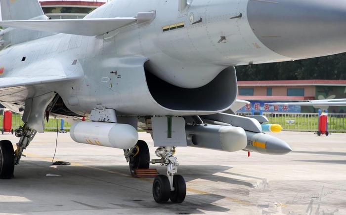 揭秘殲-10“猛龍”進化之路 從A到C型全維度解析，兼論航電與計算機系統集成之躍升